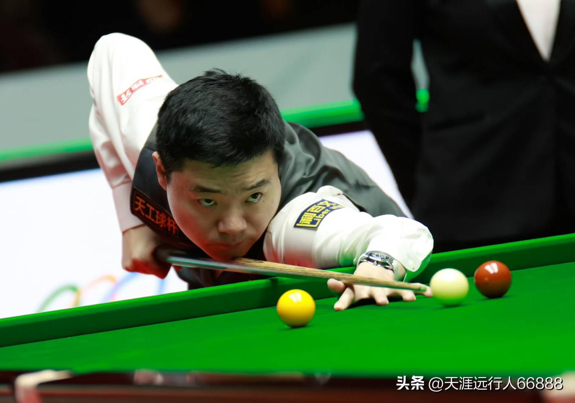 以坚定的态 以坚定的态